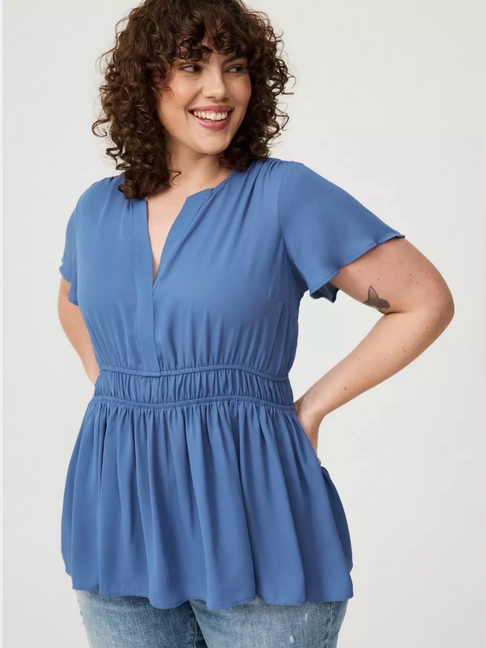 NWT Torrid Babydoll Flutter Sleeve Blouse Women’s Size 00 M/L Blue